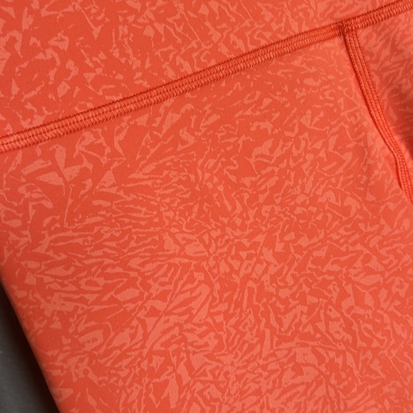 Like New patterned orange matching high waist yoga pants w matching sports bra. - Picture 3 of 4